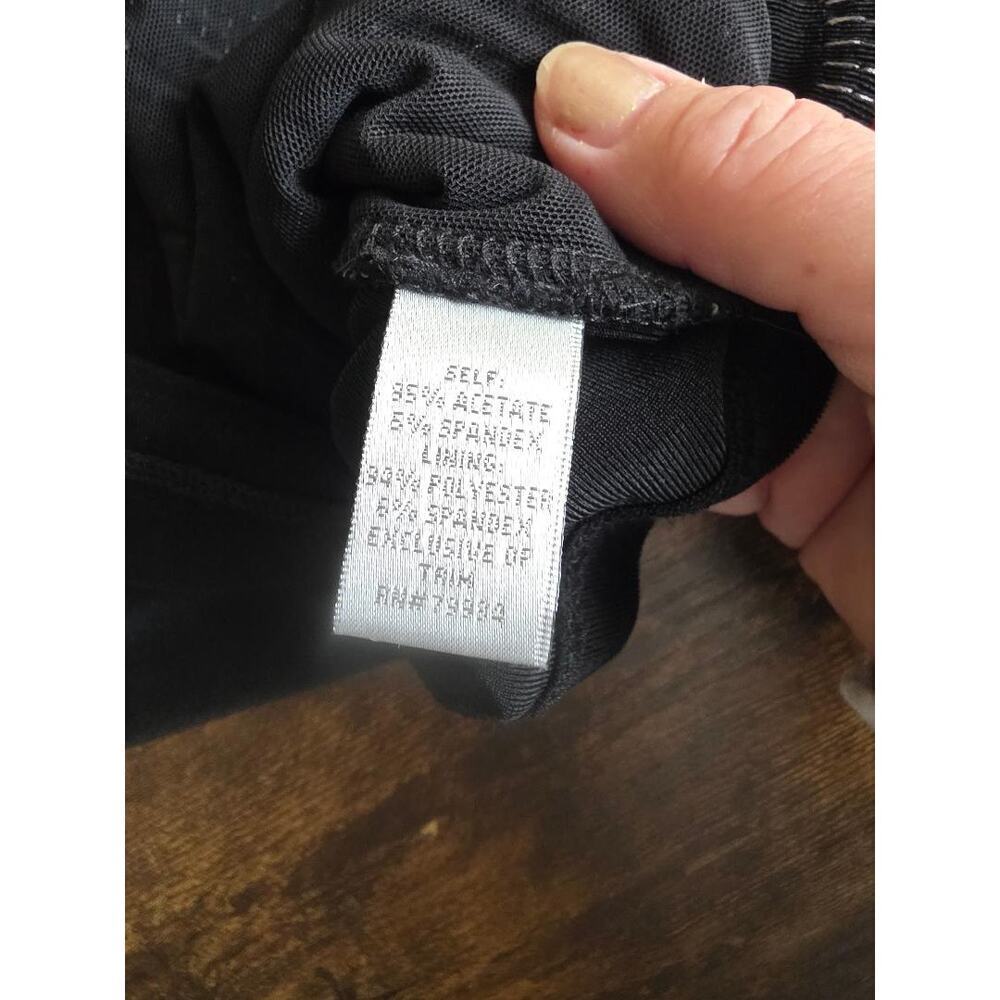 ⭐ Chico’s Sequin Tank Top – Black & Silver Sparkle – Size 0 - Picture 6 of 9